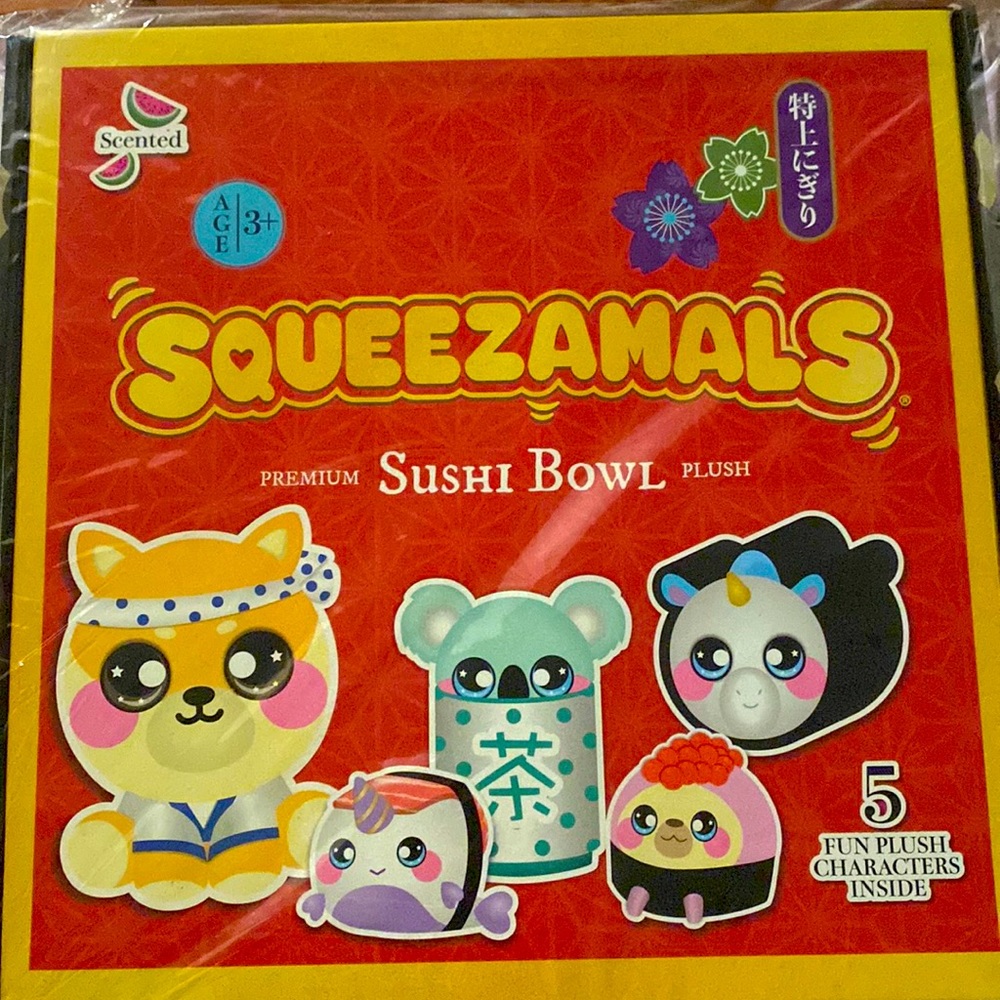 SQUEEZAMALS World of Food Sushi Bowl Plush, 5 Mini Stuffed Animals, Scented, 3+